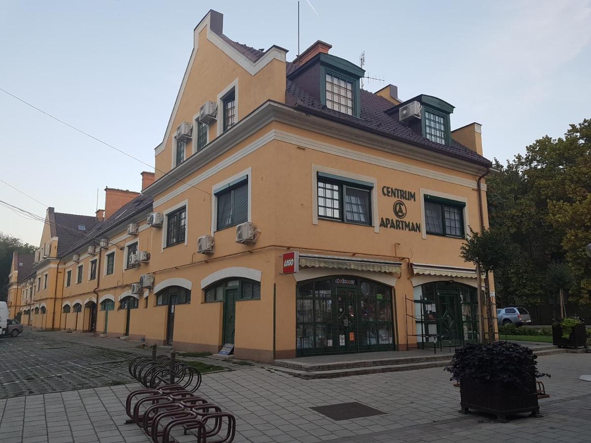 Centrum Luxus Apartman Makó Exterior foto