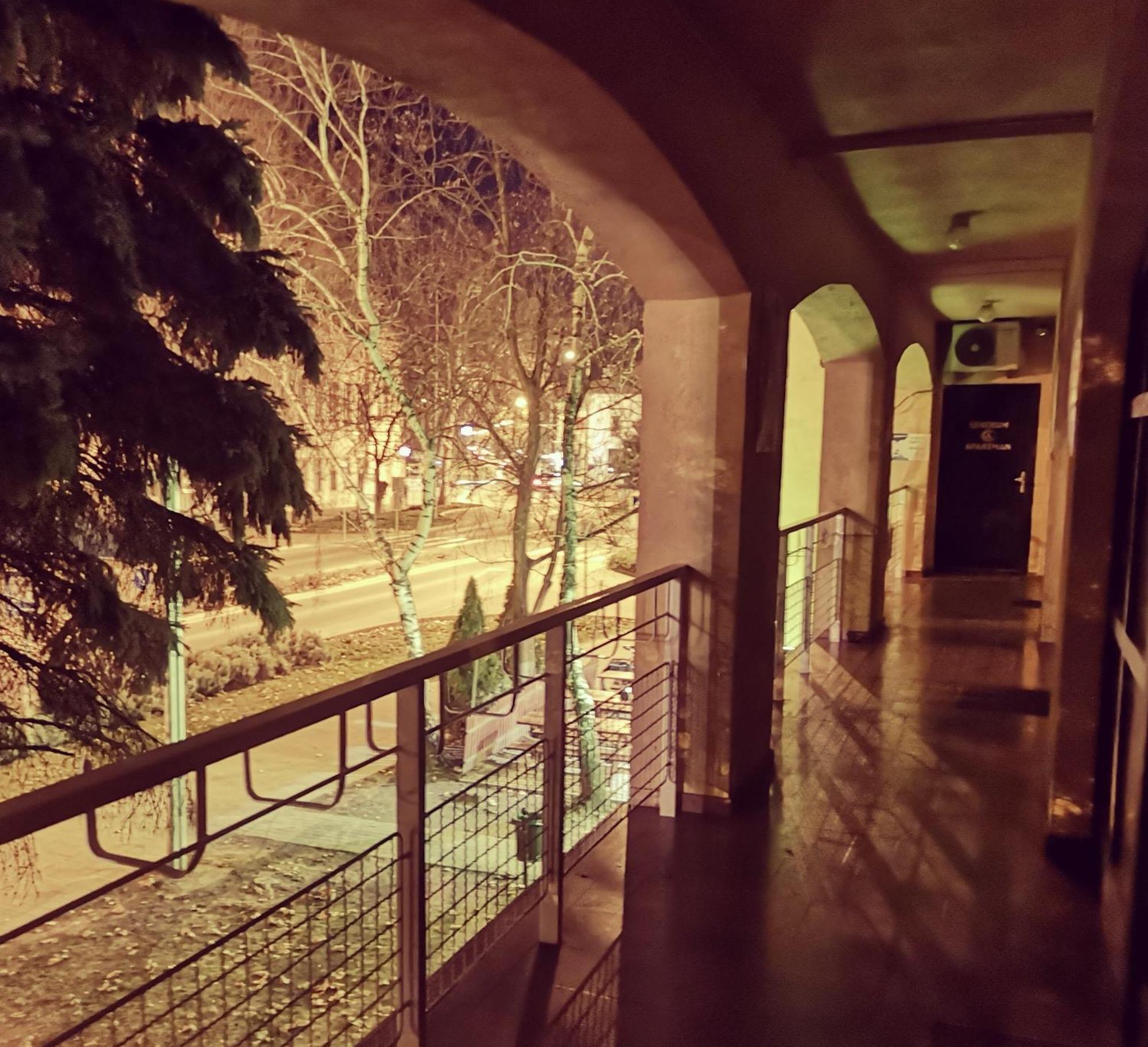 Centrum Luxus Apartman Makó Exterior foto